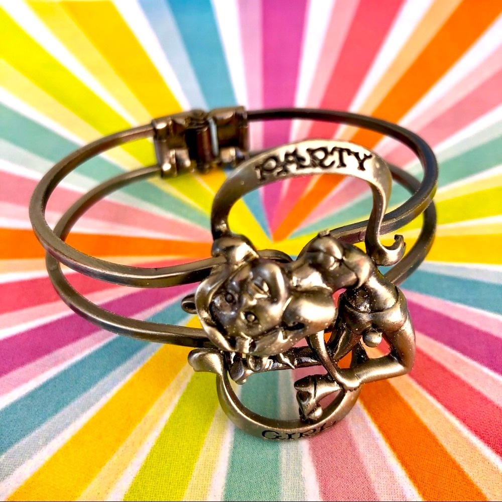 Party Girl spring clasp gunmetal bracelet NWT